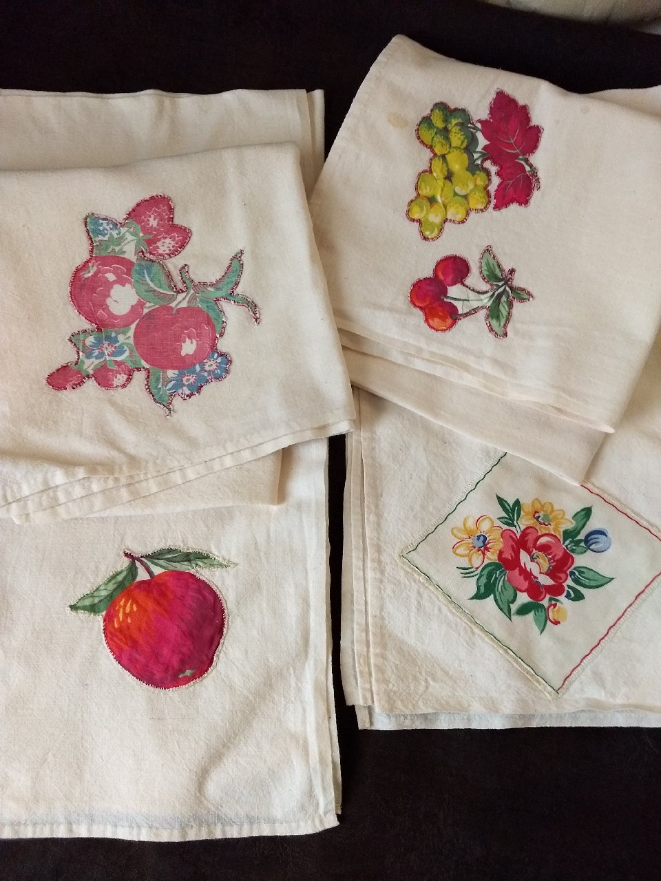 Feed Sack Muslin Applique Kitchen Towels Vintage Home Sewn Fruit Motif Set 4