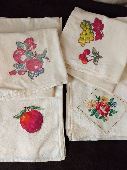 4 Hand Embroidered & Appliquéd Cotton Muslin DISH TOWELS Large 32x28  Vintage