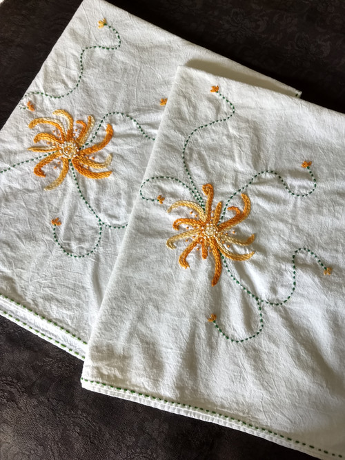 2 Muslin Embroidery Kitchen Dish Towel 1930s 1950s - The Gatherings Antique  Vintage