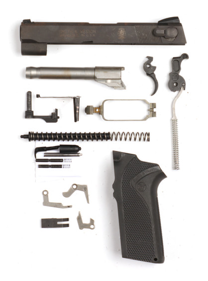 Smith & Wesson 910 Semi-auto