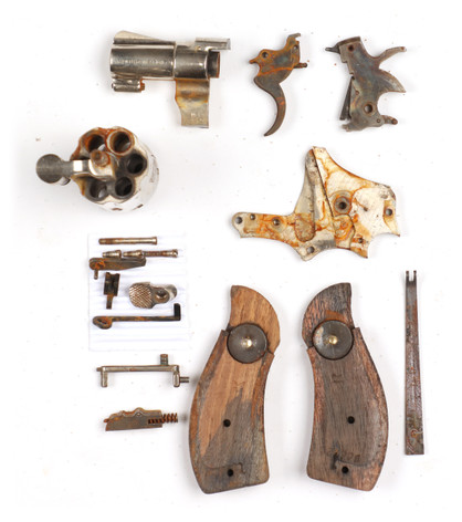 Smith & Wesson 10-5 Parts Kit (E7JY)