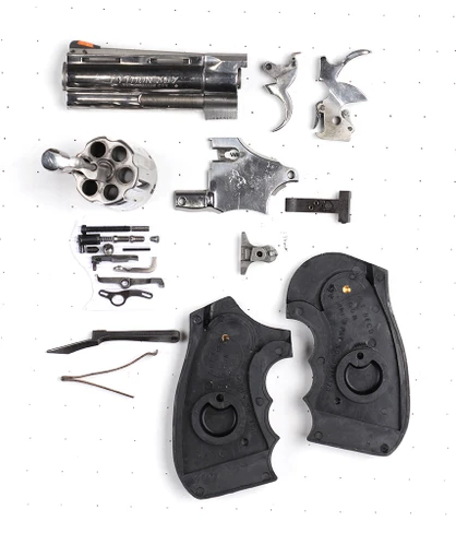 Colt Python Revolver Parts Kit (J6BW)