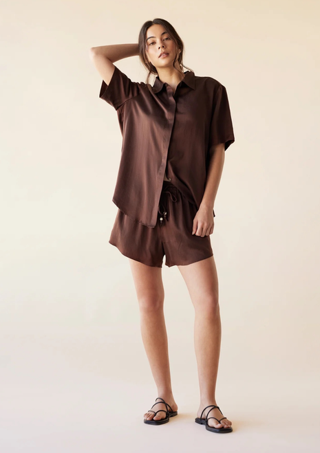 Dear Dylan | Dylan Silk Short Sleeve Shirt - Rum