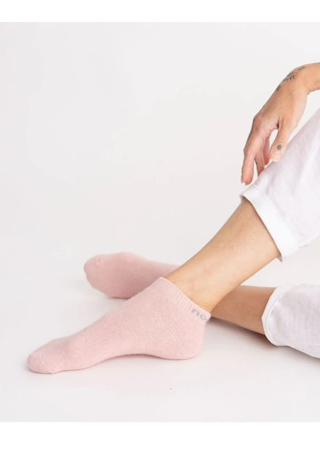 Nooan | Napier Possum Merino Socks - Rose Water