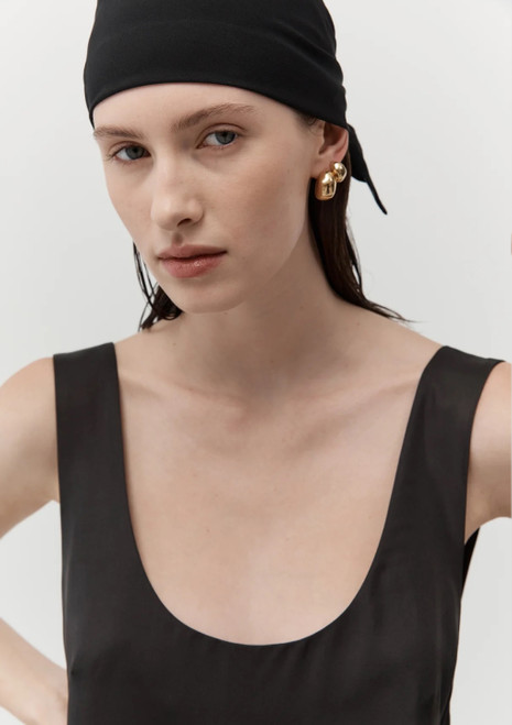 Nina Gordon | Figure Hoops - Gold