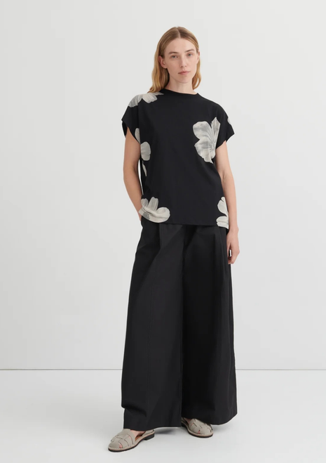 Kowtow | Geometry Tee - Monochrome Floral