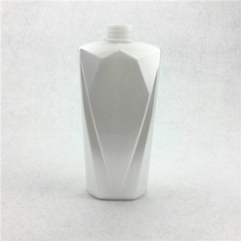 600ml White PET Plastic Shampoo Bottle 600ml White PET Plastic Shampoo Bottle