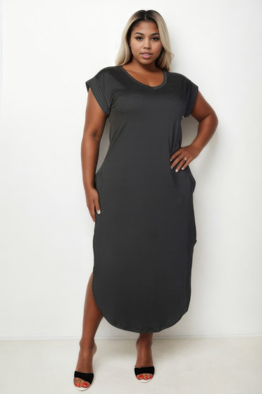 Plus size charcoal grey v-neck maxi dress with pockets.
