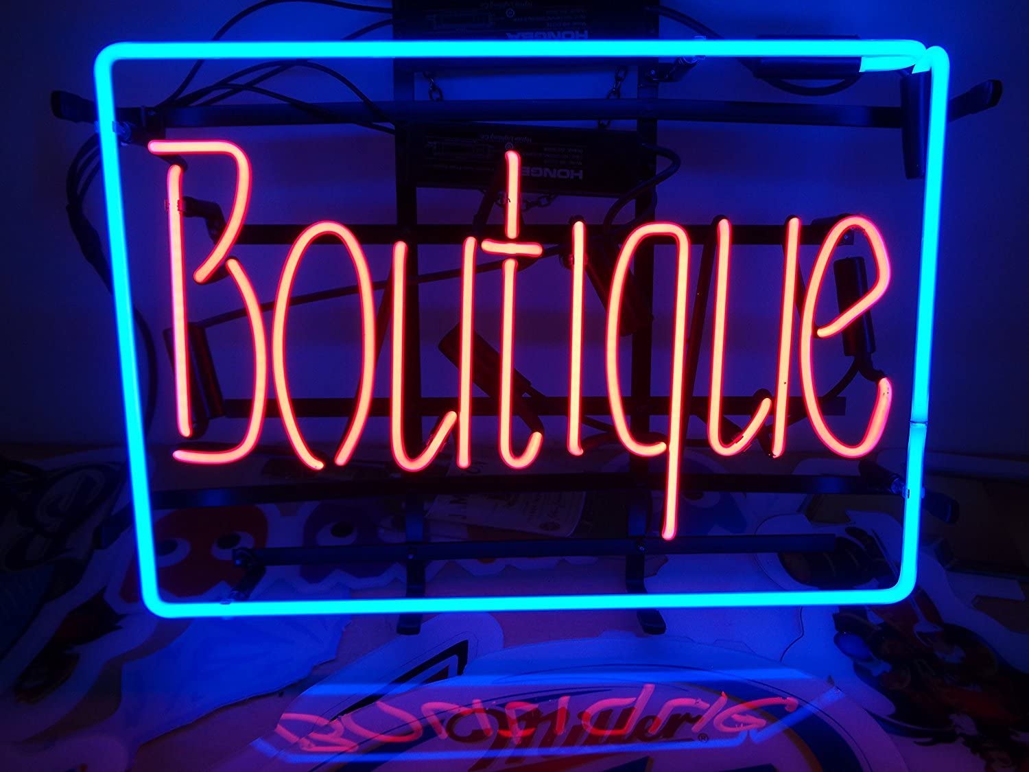 wendys-boutique-limitedd-sign.jpg