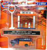 Classic Metal Works 40003 Ho 1960 Ford Tanker Truck with Station Sign & Pump Island- Gulf Package