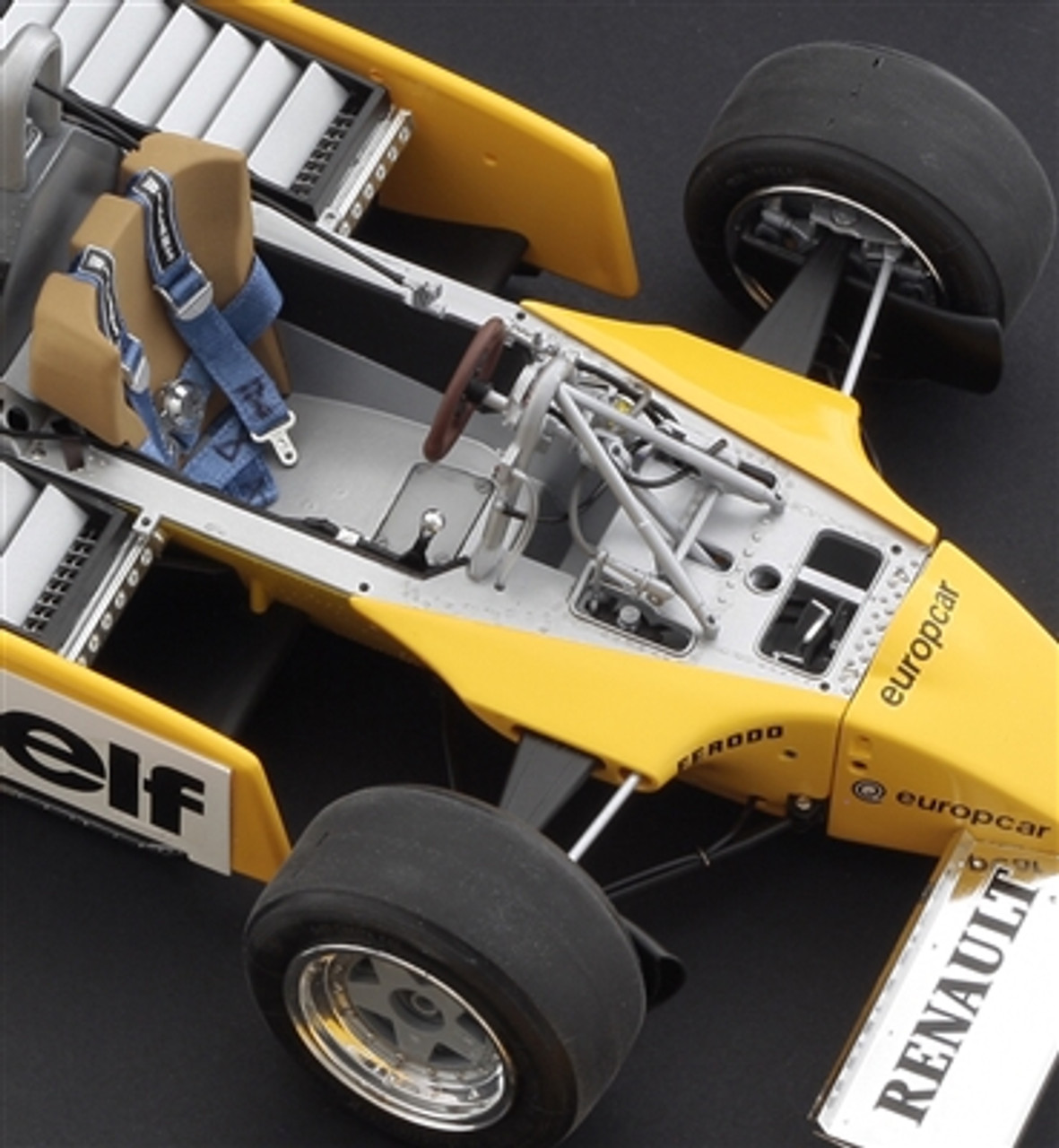 Italeri 4707 1/12 Renault RE20 Turbo Model Kit