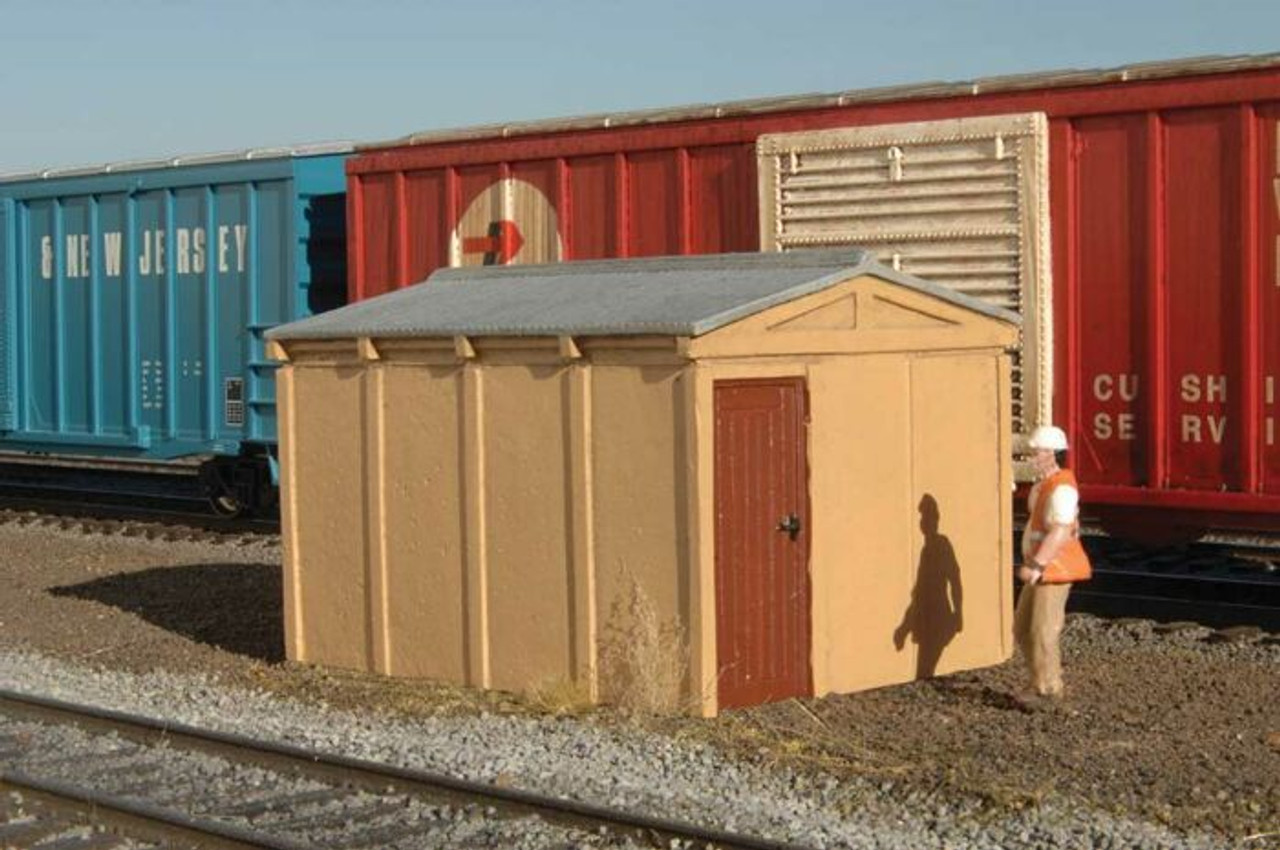 Bachmann 35106 HO Section House  SceneScapes Assembled - 2 x 1-1/2 x 1-3/8"