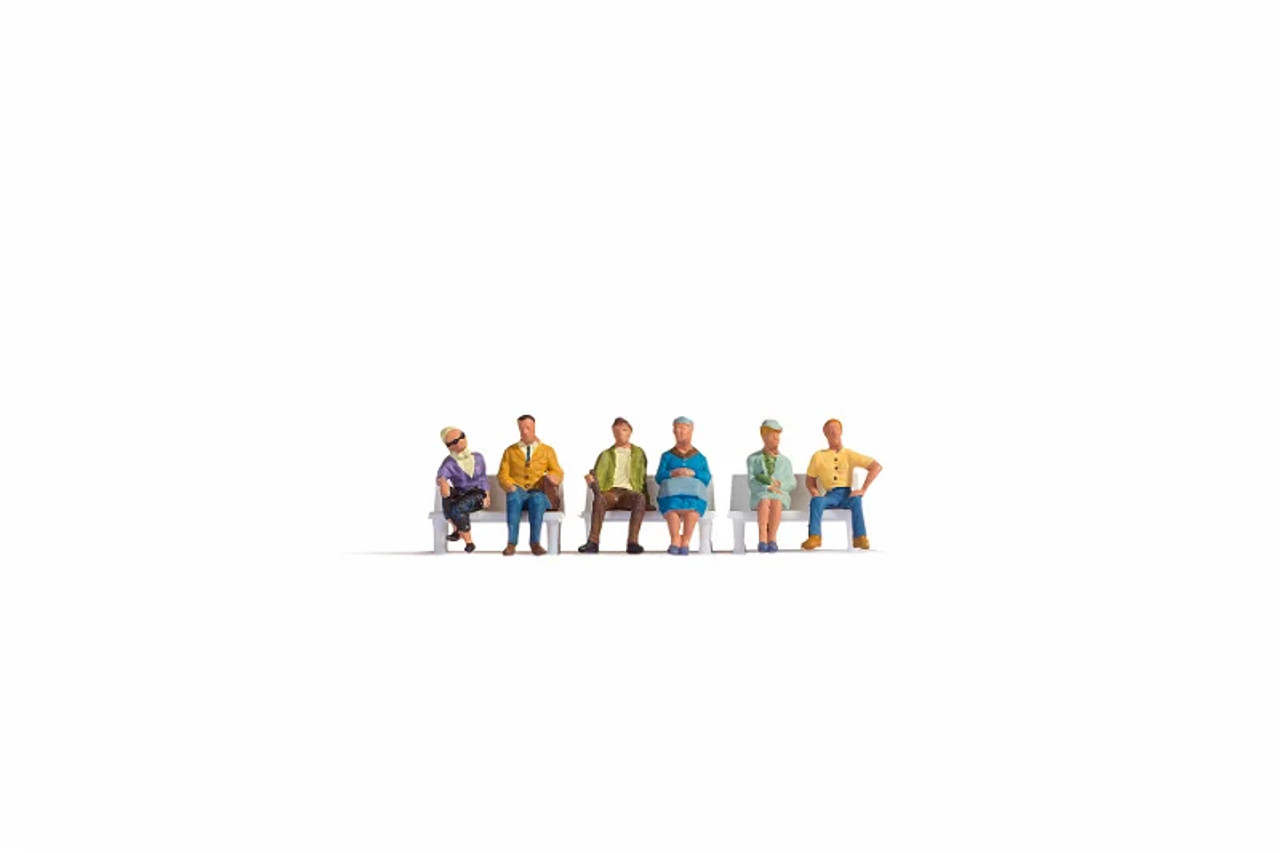 NOCH 15532 Sitting People Ho Scale