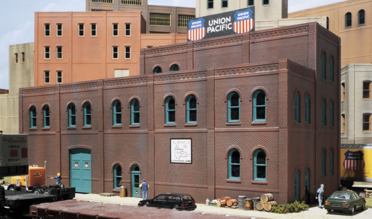 Design Preservation Models 36100 Arched Window Industrial Building - HO Scale Kit Option 3