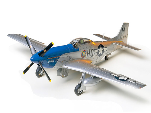 Tamiya 61040 1/48 P-51D Mustang 8th AF Plastic Model Kit