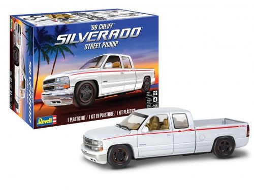 Revell 14538 1/24 1999 Chevy Silverado Custom Pickup Model Kit