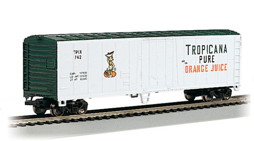 Bachmann 17947 HO 50' Steel Reefer - Tropicana - Wht & Grn