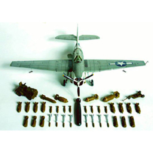 Accurate Miniatures 9900 1/48 WWII Armament With Ground Service Equipment Model Kit