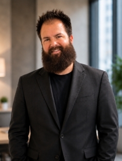 Lucas Hinecker, Business Broker