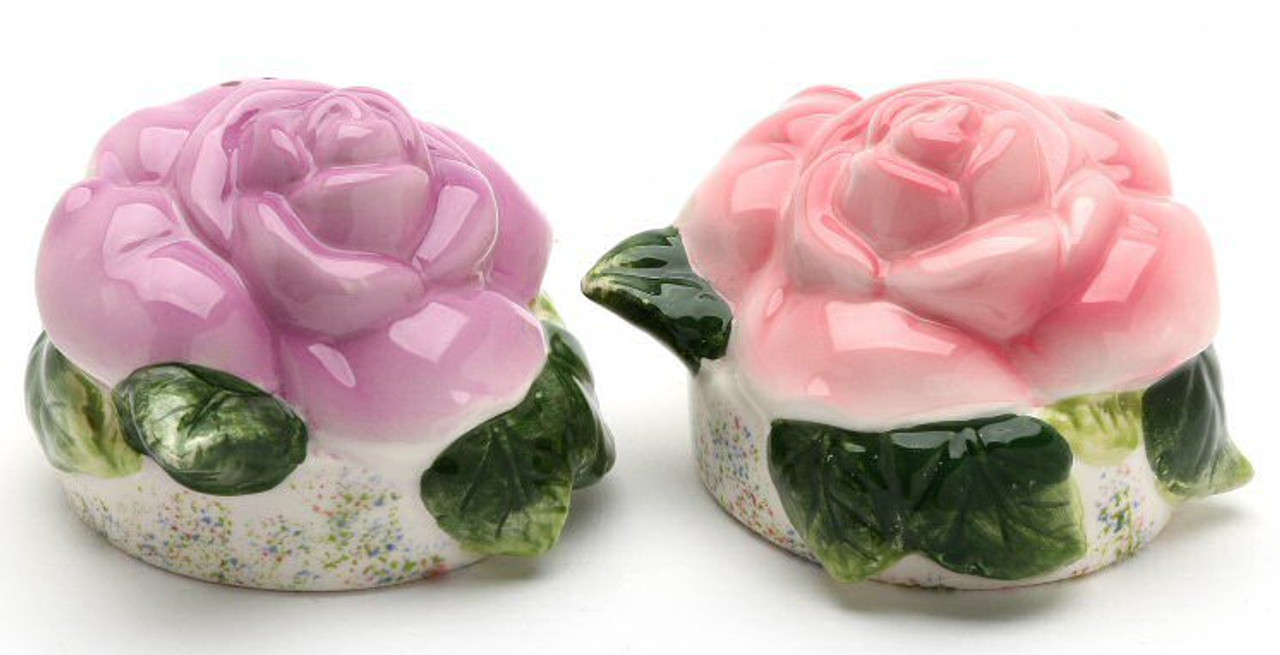 Pink salt and pepper set