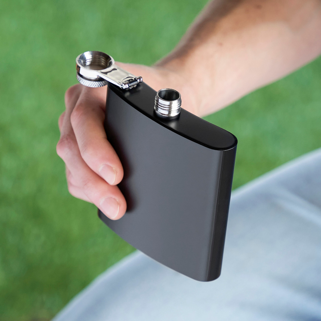 TrueFlask 6 oz Matte Black Flask - Thumbnail 5