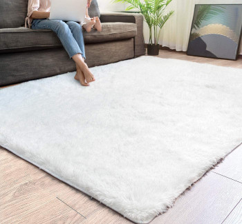 4' x 5' White Power Loom Area Rug