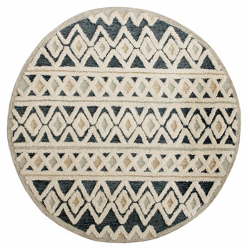 6' Round Blue and Cream Striped Diamonds Area Rug