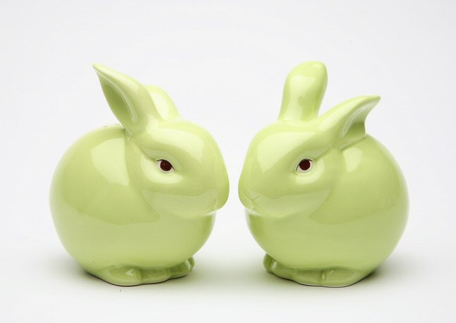 Green Bunny Rabbits Ceramic Salt and Pepper Shakers, Set of 4