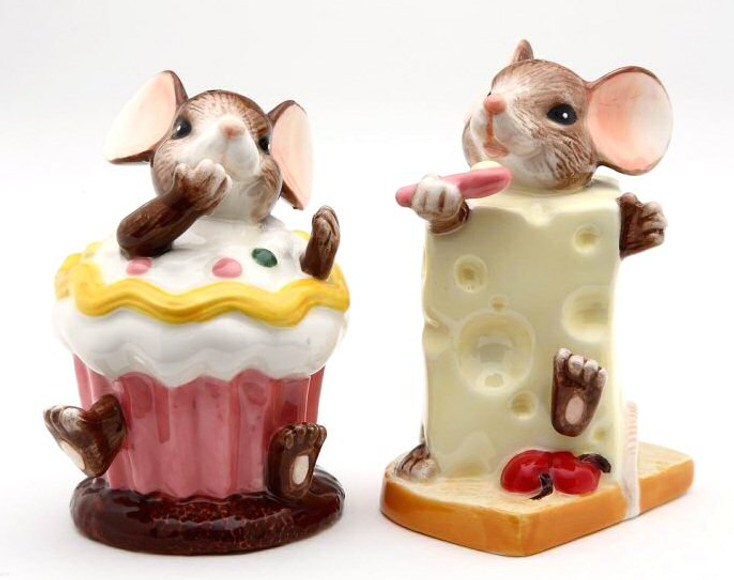 Mice with Cheese Porcelain Salt and Pepper Shakers, Set of 4