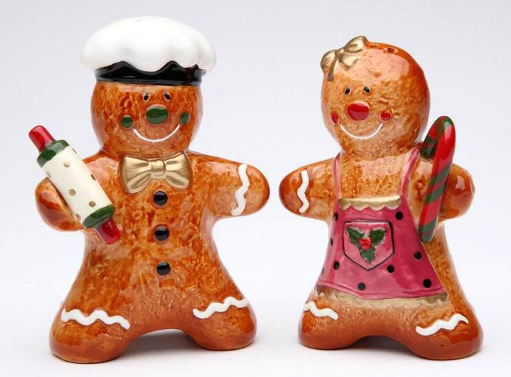 Gingerbread Couple Porcelain Salt and Pepper Shakers, Set of 4