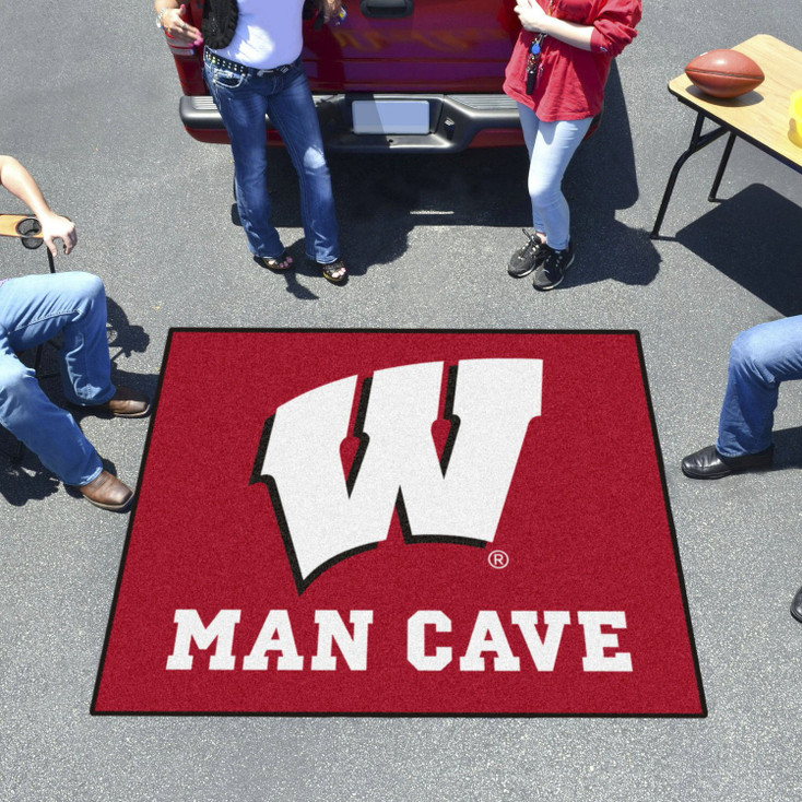 59.5" x 71" University of Wisconsin Man Cave Tailgater Red Rectangle Mat