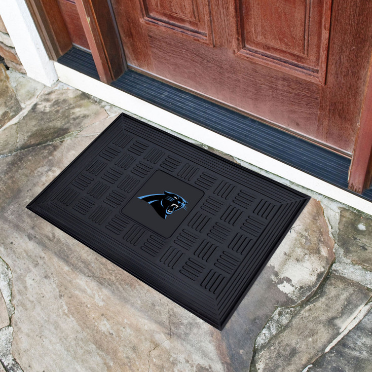 19.5" x 31.25" Carolina Panthers Medallion Rectangle Door Mat