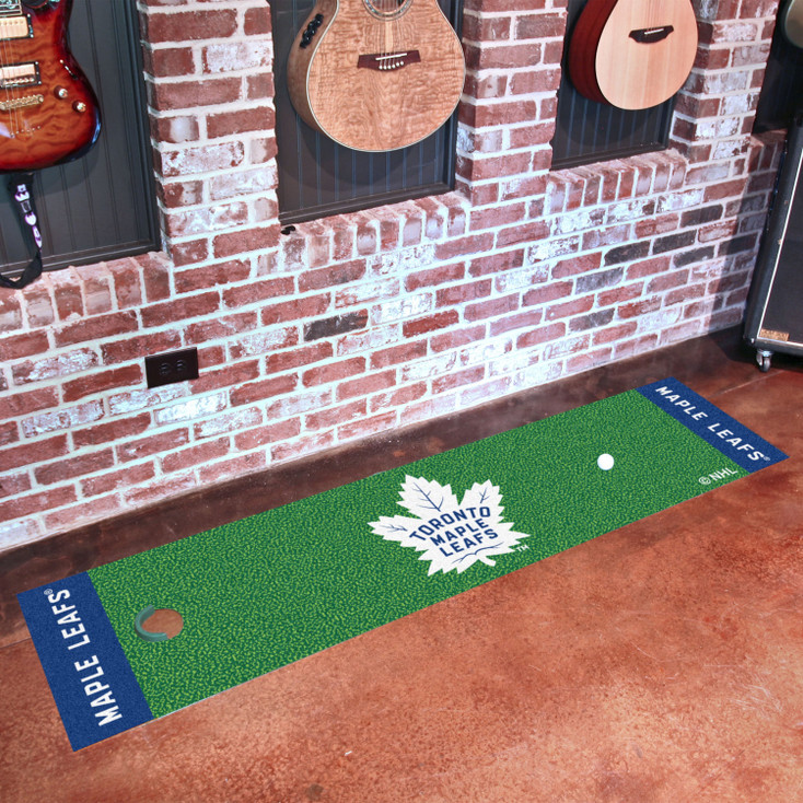 18" x 72" Toronto Maple Leafs Putting Green Runner Mat