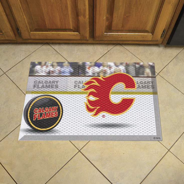 19" x 30" Calgary Flames Rectangle Photo Scraper Mat