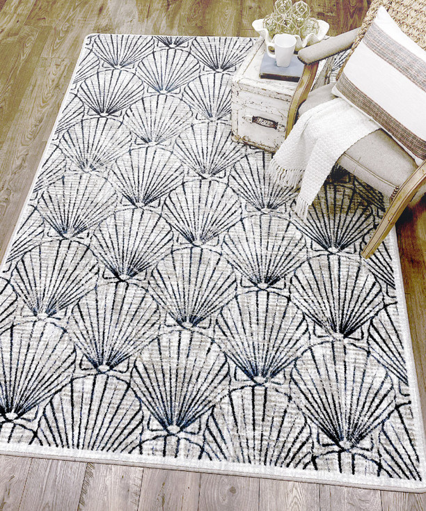 8' x 11' Deco Shells Natural Rectangle Nylon Area Rug