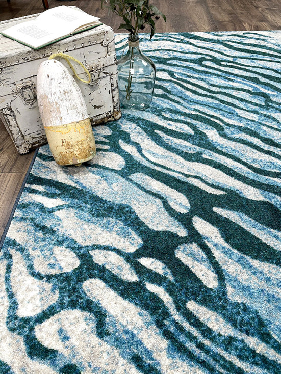 3' x 4' Sea Dive Azul Rectangle Scatter Nylon Area Rug