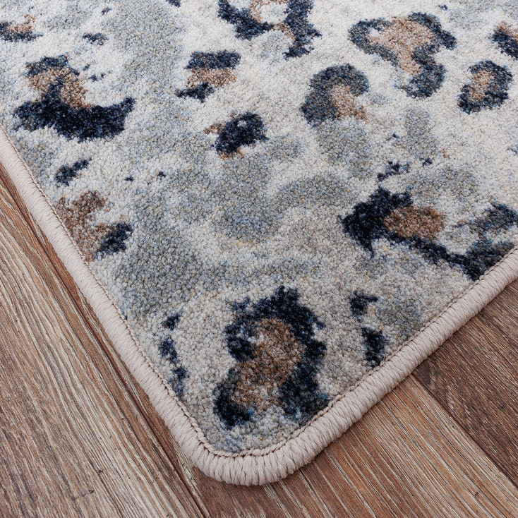 4' x 5' Leopard Lounge Rectangle Nylon Area Rug