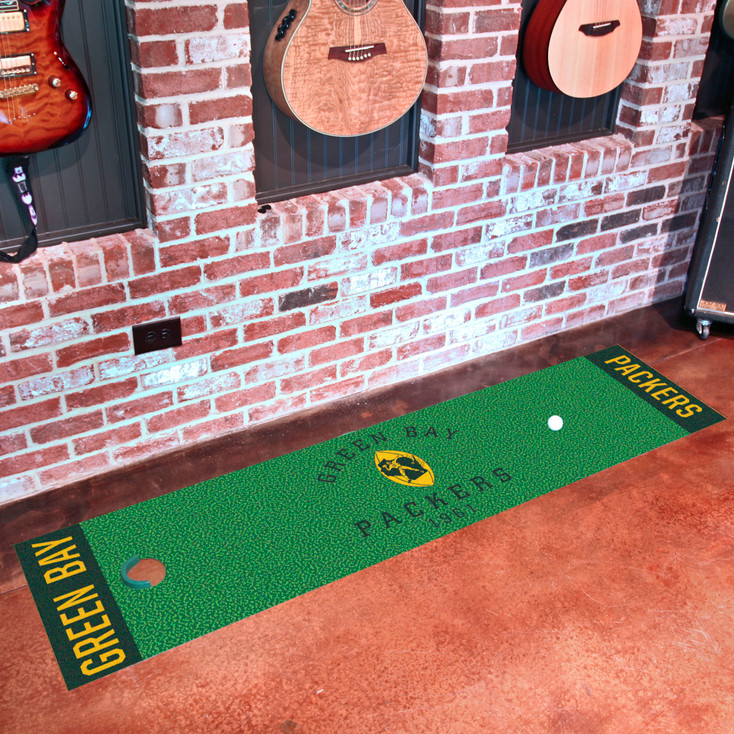 18" x 72" Green Bay Packers Retro Logo Putting Green Runner Mat