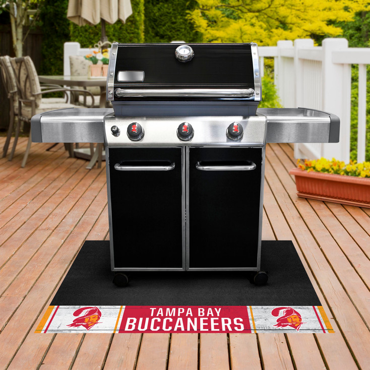 26" x 42" Tampa Bay Buccaneers Retro Logo Grill Mat