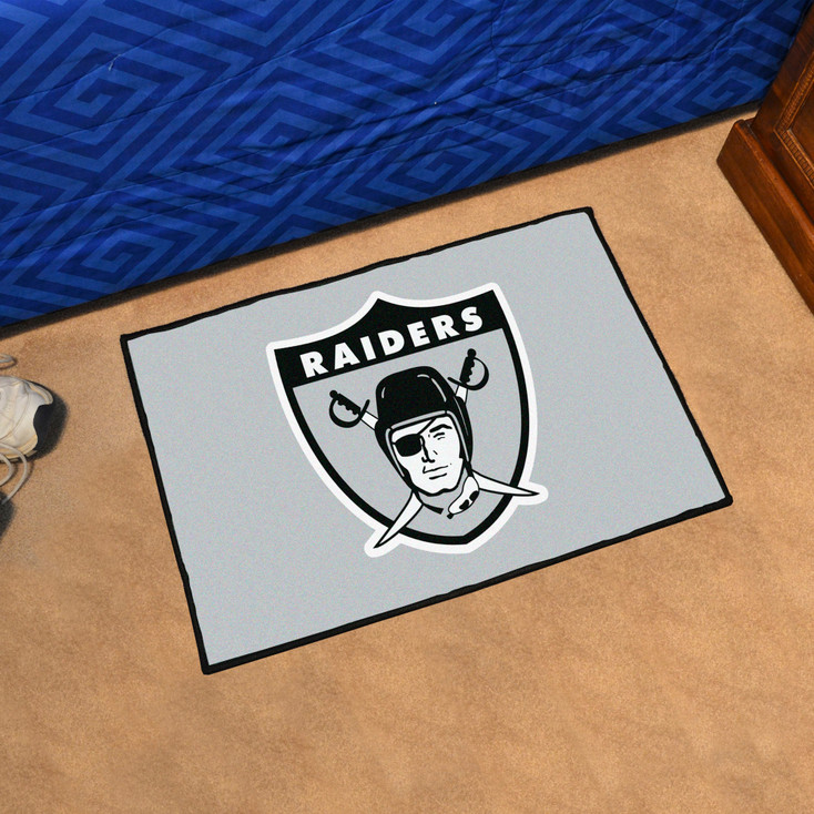 19" x 30" Las Vegas Raiders Retro Logo Rectangle Starter Mat