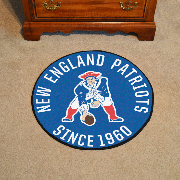 27" New England Patriots Retro Logo Roundel Round Mat