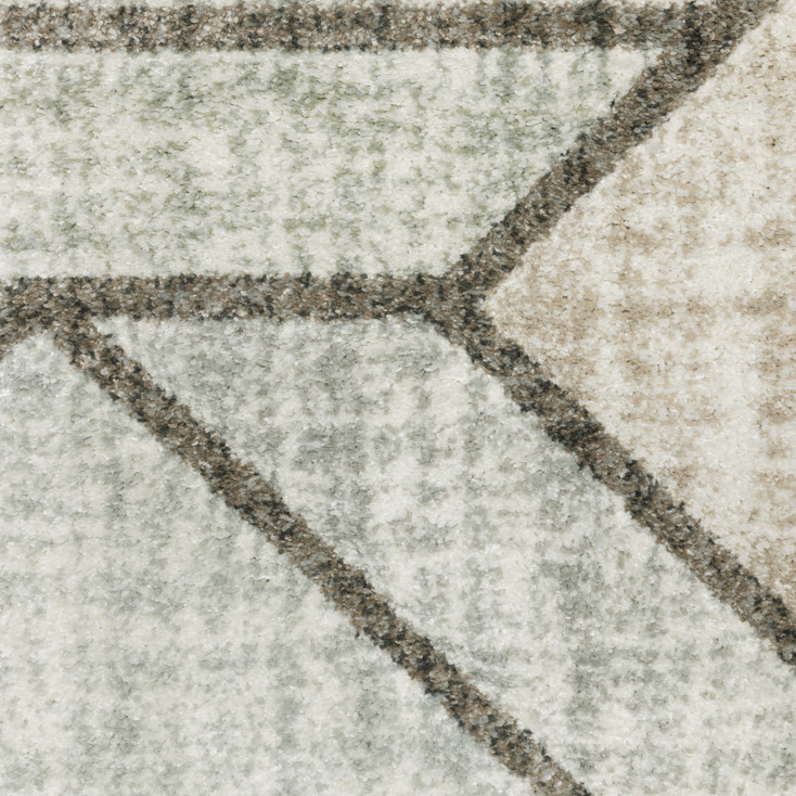 3' x 5' Gray and Ivory Geometric Power Loom Area Rug