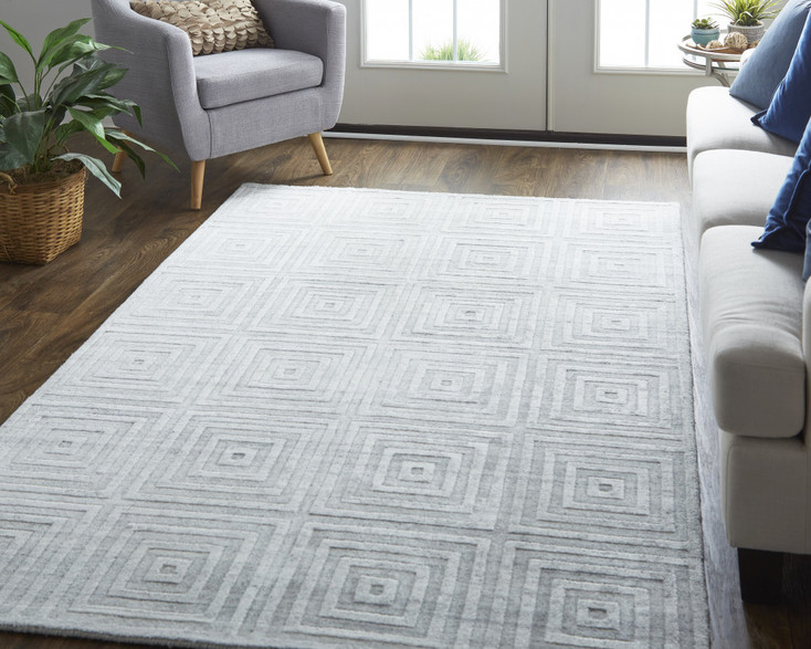 4' x 6' White and Silver Striped Hand Woven Area Rug