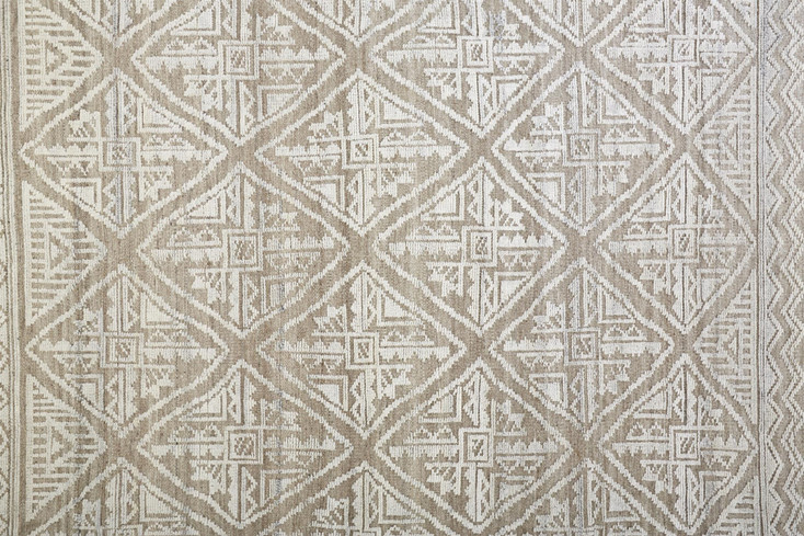 4' x 6' Ivory Tan and Gray Geometric Hand Knotted Area Rug