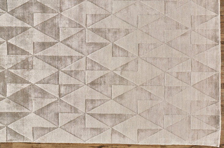 4' x 6' Taupe Geometric Hand Woven Area Rug