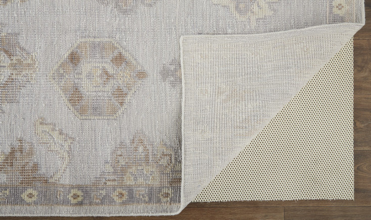 4' x 6' Ivory Silver and Tan Floral Hand Knotted Stain Resistant Area Rug
