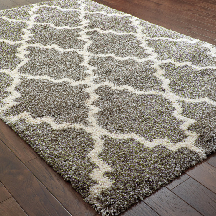 4' x 6' Grey & Ivory Geometric Shag Power Loom Area Rug