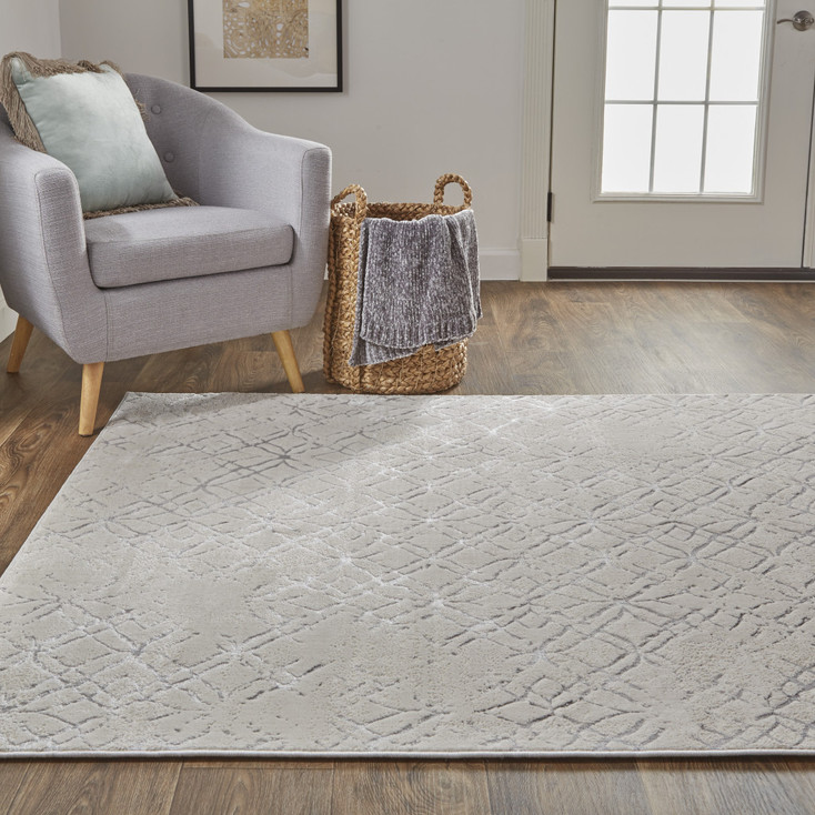 4' x 6' Silver Gray and White Abstract Polyester Area Rug