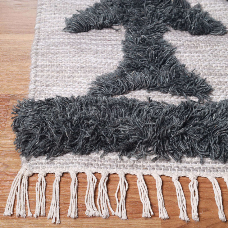 4' x 6' Ivory and Charcoal Wool Geometric Flat Weave Handmade Area Rug with Fringe