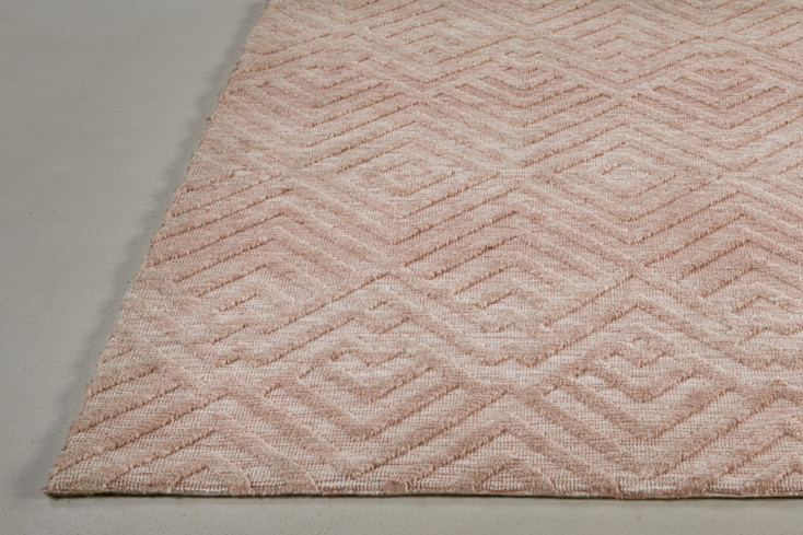 4' x 6' Pink and Ivory Geometric Stain Resistant Area Rug